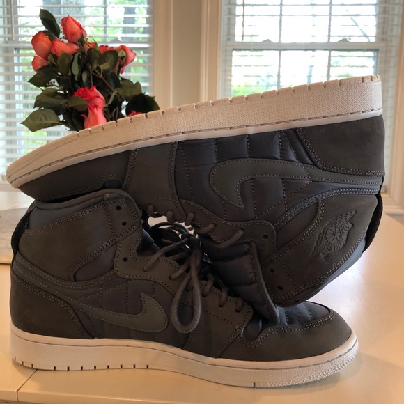 Jordan 1 - Picture 2 of 6